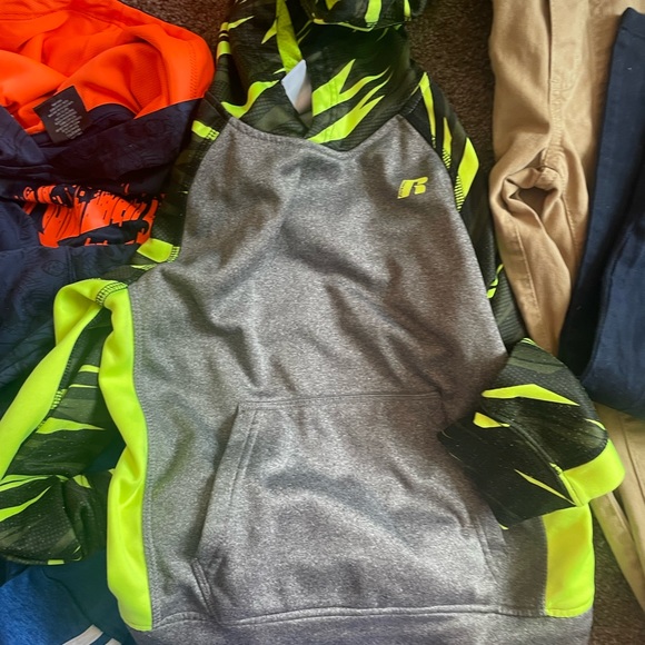 Lot of 4 Hoodies/sera shirt..Great condition!Brands include Adidas,Russel,chaps, - Picture 4 of 5